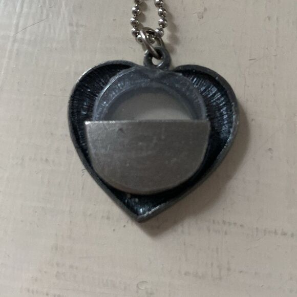 Key to your heart jewelry lot - 2 necklaces, 1 bracelet, pierced earrings - Picture 7 of 16